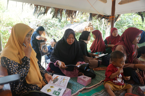Sigap Tsunami Gapai (Gerakan Anti Panik Ibu):  Ibu Menjadi Guru Siaga Bencana Keluarga 
