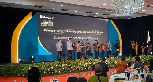 Sigap Tsunami Gugus Mitigasi Lebak Selatan raih penghargaan sebagai Kelompok Penggerak Pemberdayaan Desa Berbasis ZISWAF